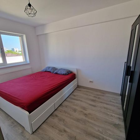 Apartament 3 Cam Grand Arena Bucharest Bilik gambar